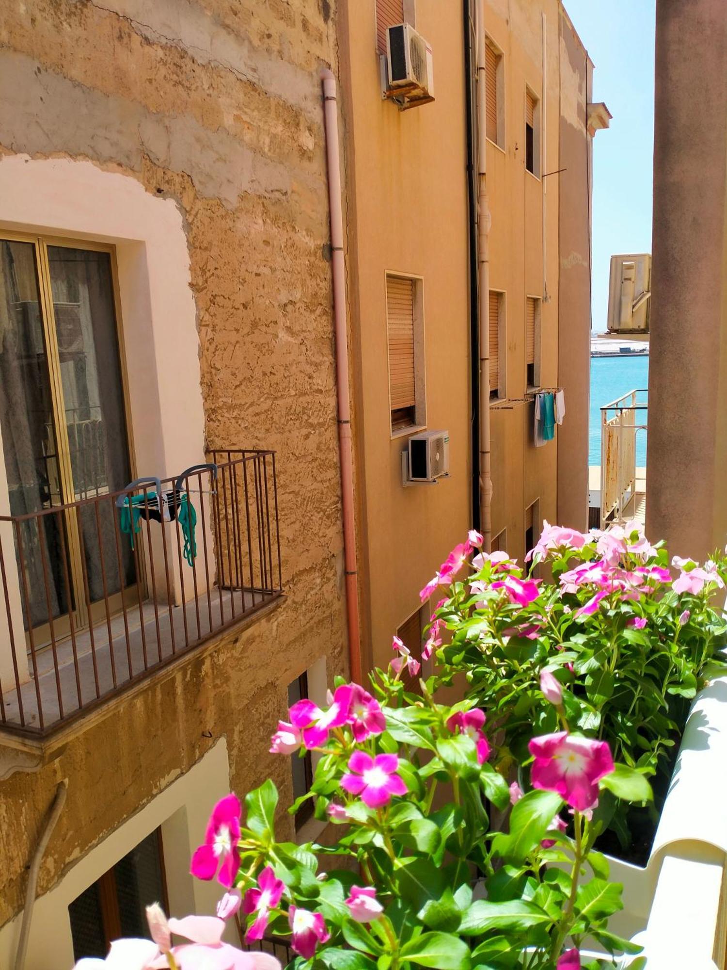A Casa Tutti Bene Apartment Trapani Luaran gambar